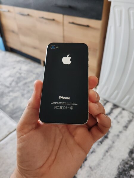 iPhone 4s