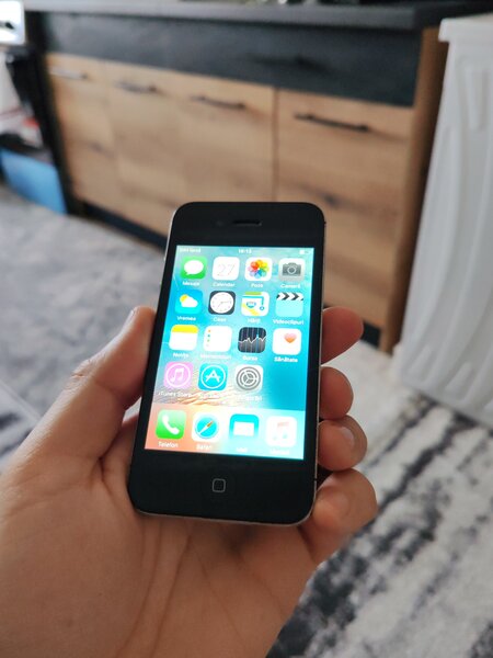 iPhone 4s
