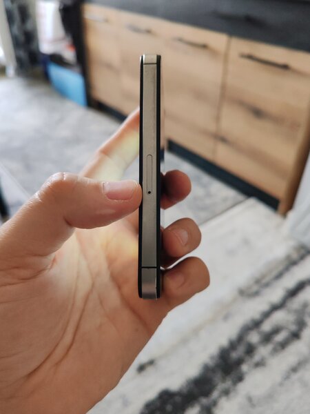 iPhone 4s