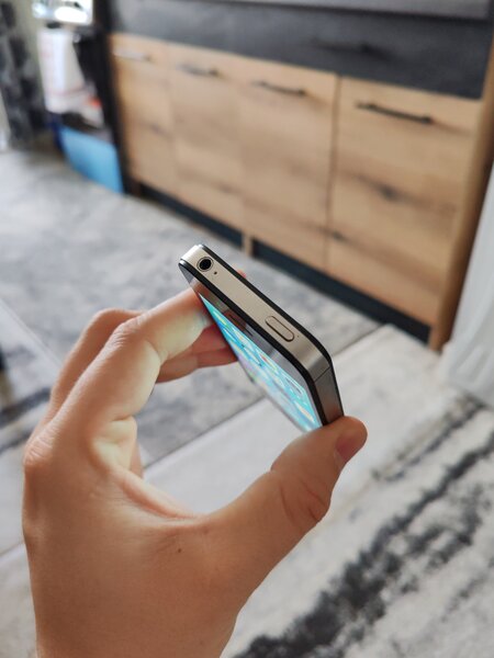 iPhone 4s